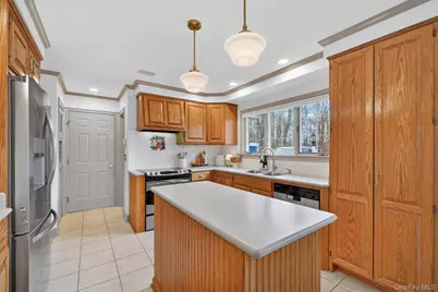 58 Dutchess Hill Road, Poughkeepsie, NY 12601 - Photo 13