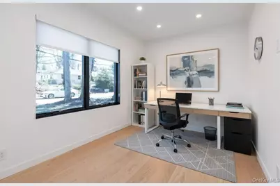 1 Bentley Road, Great Neck, NY 11023 - Photo 7