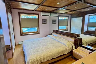 722 King Ave, Bronx, NY 10464 - Photo 11