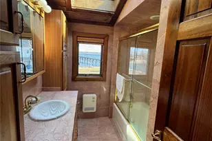 722 King Ave, Bronx, NY 10464 - Photo 15