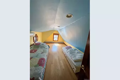 722 King Avenue, Bronx, NY 10464 - Photo 13