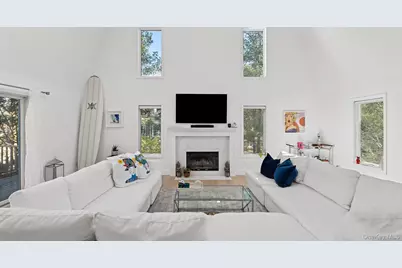 5 Cowhill Lane, Wainscott, NY 11975 - Photo 3