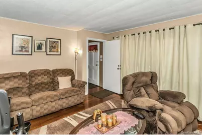 62 Ash Street, Valley Stream, NY 11580 - Photo 5