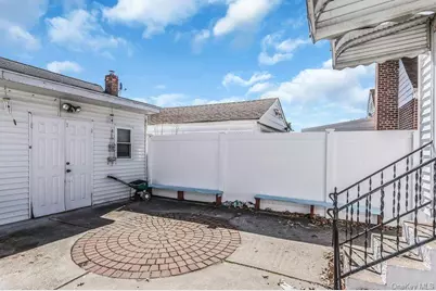 62 Ash Street, Valley Stream, NY 11580 - Photo 17