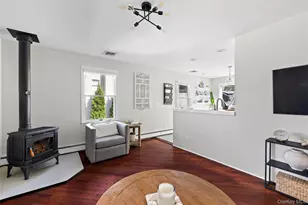 11 6th St, Wading River, NY 11792 - Photo 3