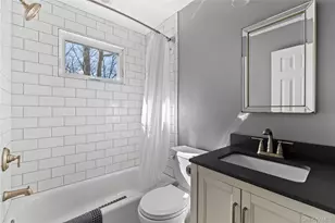 11 6th St, Wading River, NY 11792 - Photo 7