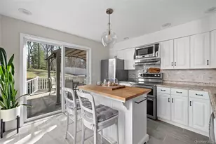 11 6th St, Wading River, NY 11792 - Photo 5