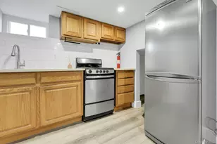 9213 245th St, Floral Park, NY 11001 - Photo 15