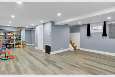 92-13 245th Street, Floral Park, NY 11001 - Photo 13