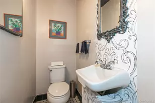 8 Plymouth Rd, Great Neck, NY 11023 - Photo 13