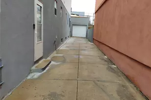 872 E 48th St, Brooklyn, NY 11203 - Photo 19