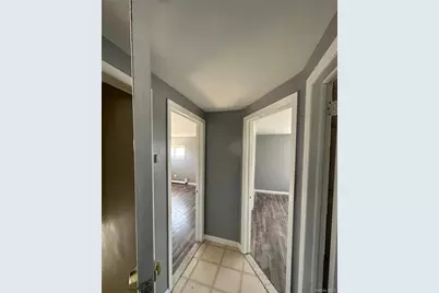 1371 Rosser Avenue, Elmont, NY 11003 - Photo 21