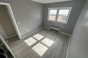 1371 Rosser Ave, Elmont, NY 11003 - Photo 31