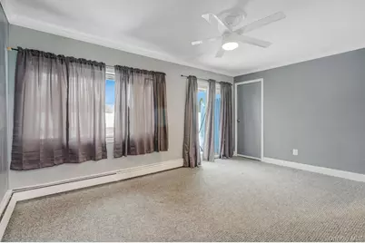 27 Mallard Road, Levittown, NY 11756 - Photo 15