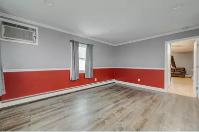 27 Mallard Road, Levittown, NY 11756 - Photo 9