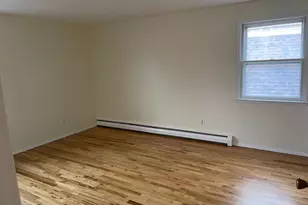 717 Clarence Ave, Bronx, NY 10465 - Photo 5