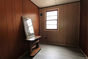 35 Glanhope Rd, Hopewell Junction, NY 12533 - Photo 15