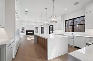 22 Wenwood Dr, Brookville, NY 11545 - Photo 19