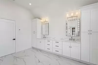 22 Wenwood Drive, Brookville, NY 11545 - Photo 31