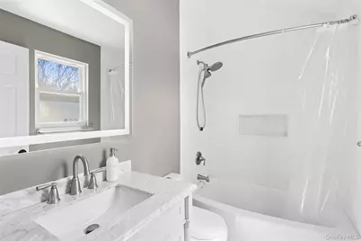 24 Woodridge Road, Hampton Bays, NY 11946 - Photo 11