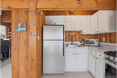 66 Chestnut Avenue, Setauket, NY 11733 - Photo 3