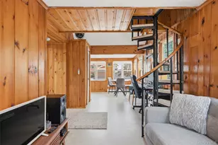 66 Chestnut Ave, Setauket, NY 11733 - Photo 9