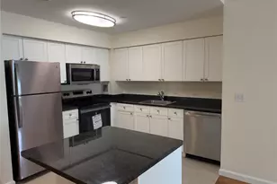 300 Mamaroneck Ave, White Plains, NY 10605 - Photo 7