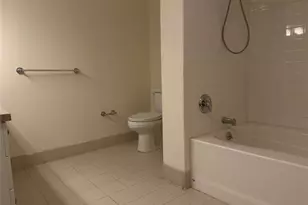 300 Mamaroneck Ave, White Plains, NY 10605 - Photo 11