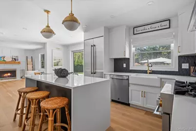 805 Kayleighs Court, East Marion, NY 11939 - Photo 11