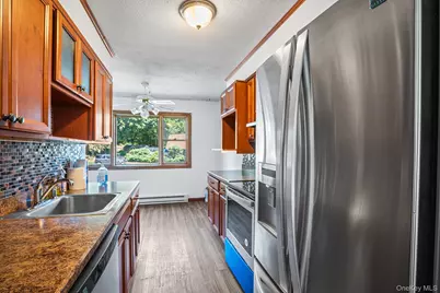 21 Roundtree Court, Beacon, NY 12508 - Photo 11