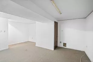 21 Roundtree Ct, Beacon, NY 12508 - Photo 17