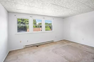 21 Roundtree Ct, Beacon, NY 12508 - Photo 13