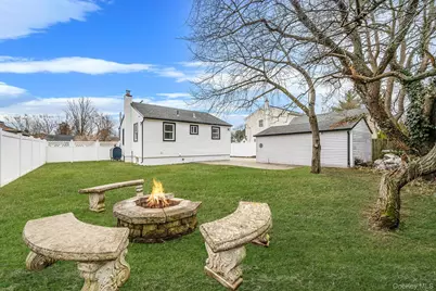 24 Forest Avenue, West Babylon, NY 11704 - Photo 5