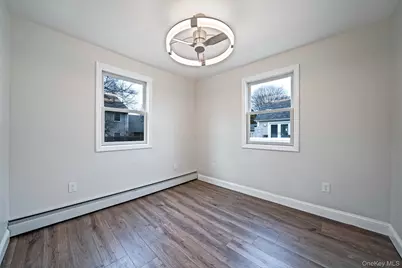 24 Forest Avenue, West Babylon, NY 11704 - Photo 15