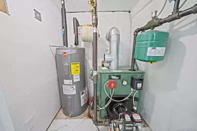 24 Forest Avenue, West Babylon, NY 11704 - Photo 21