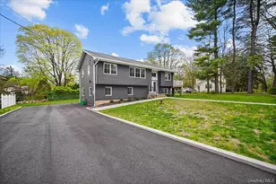 10 Sandhage Dr, Pearl River, NY 10965 - Photo 3