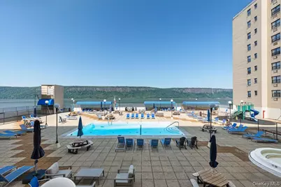 1085 Warburton Ave #304, Yonkers, NY 10701 - Photo 13