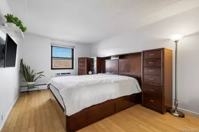 1085 Warburton Ave #304, Yonkers, NY 10701 - Photo 9