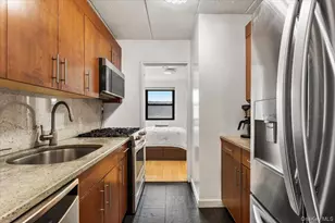 1085 Warburton Ave, Yonkers, NY 10701 - Photo 7