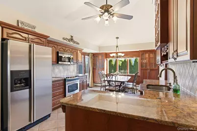 15 Leeward Lane, Commack, NY 11725 - Photo 9