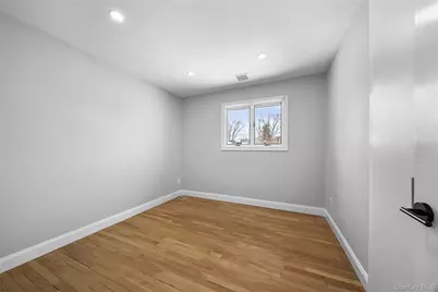 89 Harvest Lane, Commack, NY 11725 - Photo 11