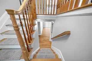 89 Harvest Ln, Commack, NY 11725 - Photo 15