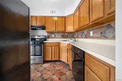 204 Fairview Circle, Middle Island, NY 11953 - Photo 31