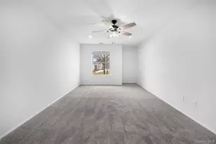 204 Fairview Cir, Middle Island, NY 11953 - Photo 17