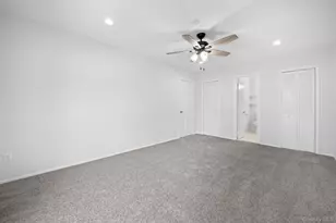 204 Fairview Cir, Middle Island, NY 11953 - Photo 19