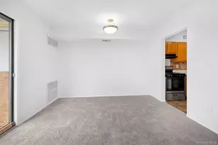 204 Fairview Cir, Middle Island, NY 11953 - Photo 27