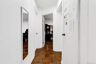 102-55 67th Dr, Forest Hills, NY 11375 - Photo 17