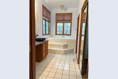 10 Carrington Court, Poughkeepsie, NY 12603 - Photo 19