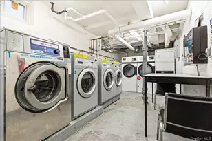 139-05 85th Dr, Briarwood, NY 11435 - Photo 15