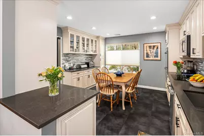 392 Heritage Hills #A, Somers, NY 10589 - Photo 3